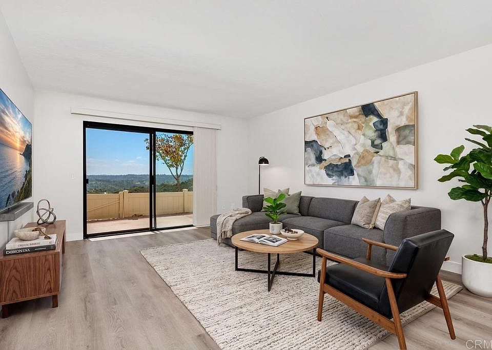 1st image of 245 Fairlee Ln