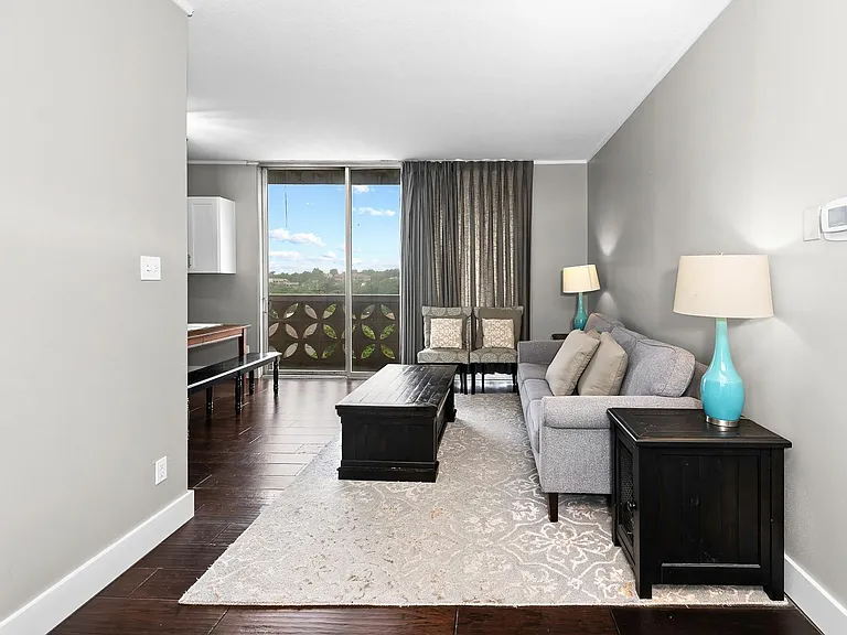 1801 Lavaca St #4C — Photo 8