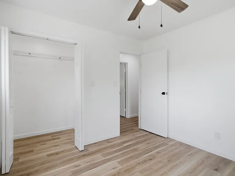 1308 Perry Ave — Photo 8