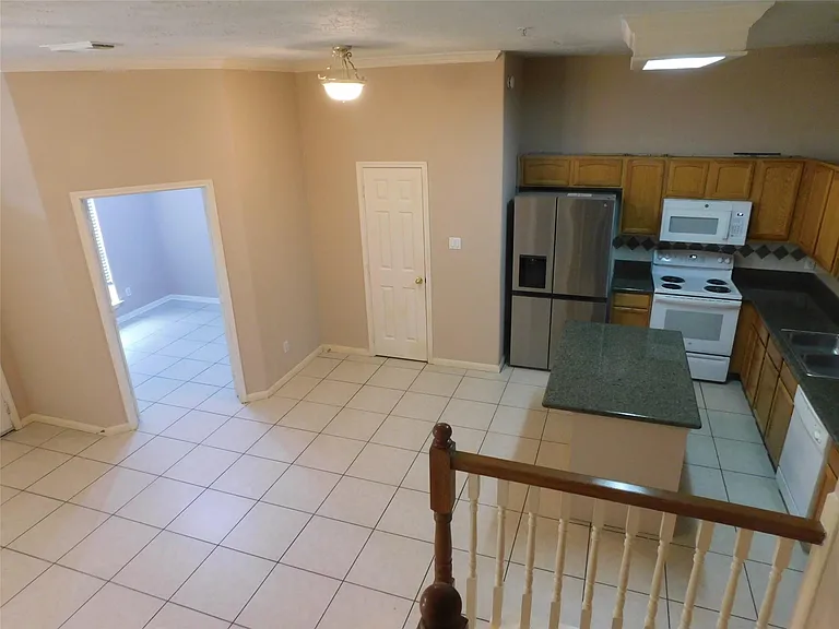 2710 Grants Lake Blvd #J2 — Photo 40