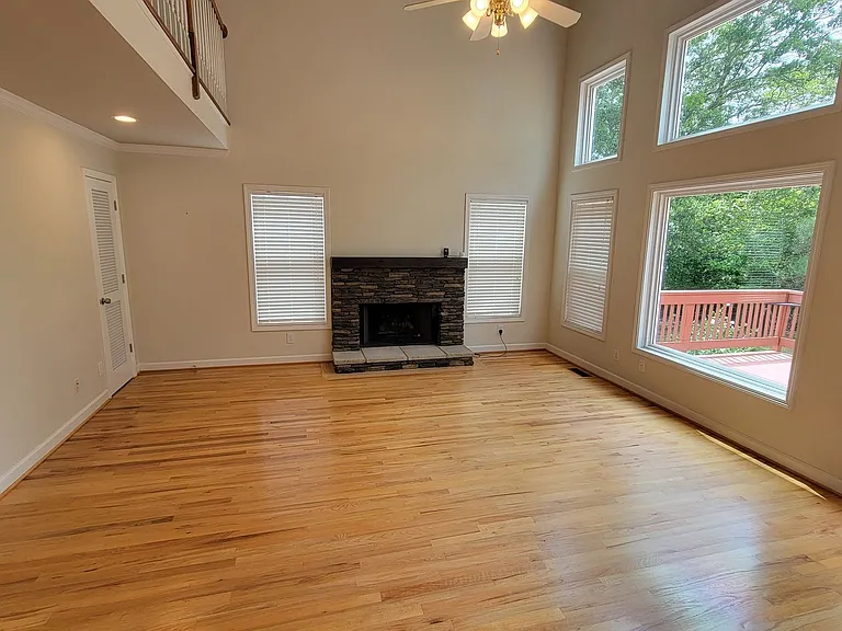 95 River Park Ln — Photo 6