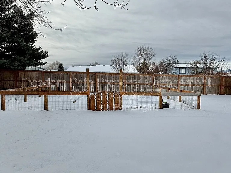 1382 W Tanager Ave — Photo 29