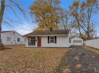 7402 Sierra Madre Trl, Youngstown, OH 44512