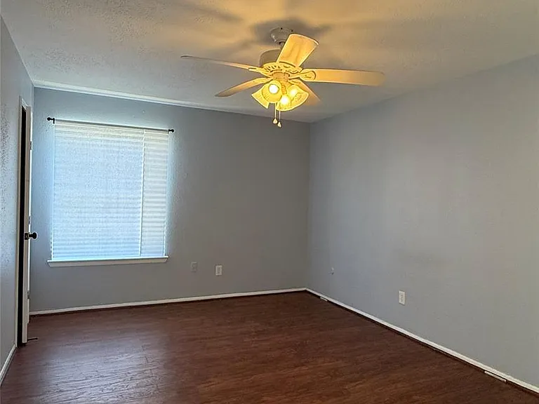 12707 Marble Dr — Photo 20