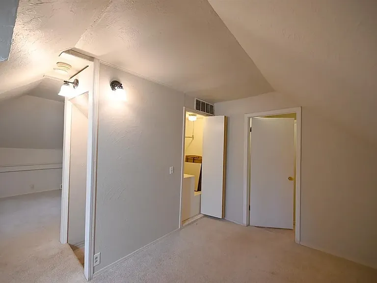 1401 S Lowry St — Photo 23