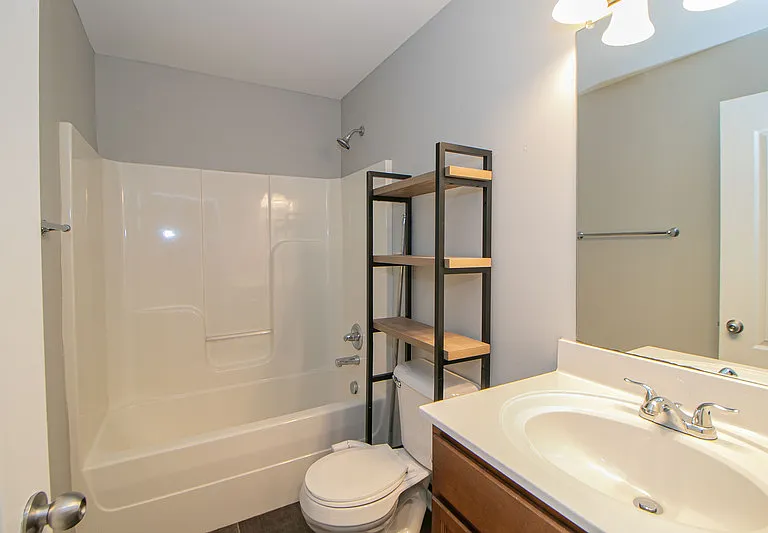 1718H Thistlewood Dr — Photo 8