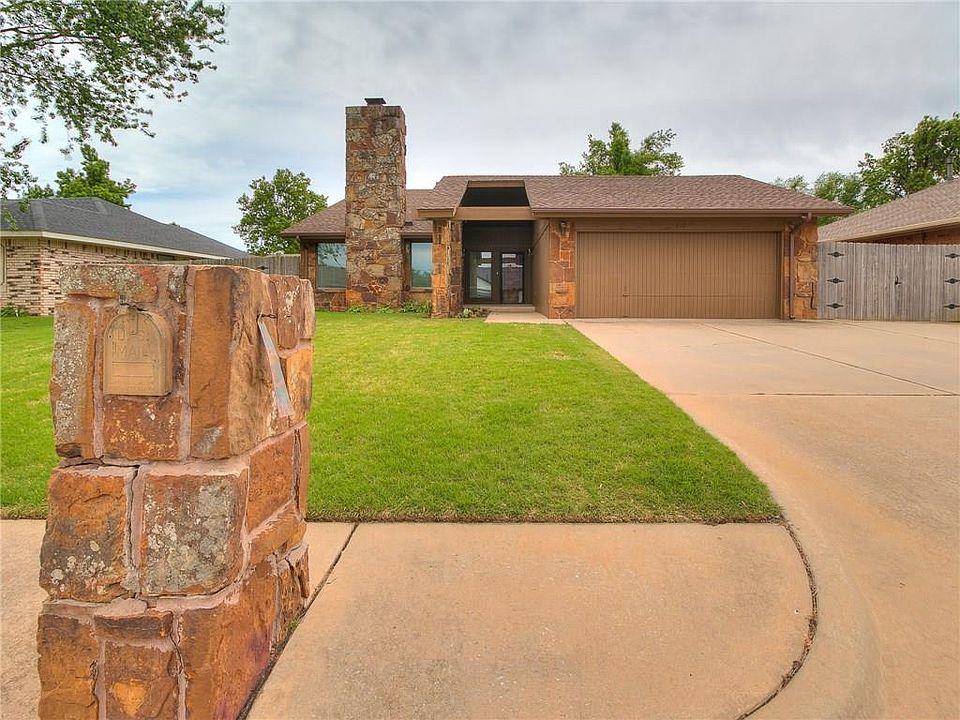 1st image of 212 E Grand Teton Ct