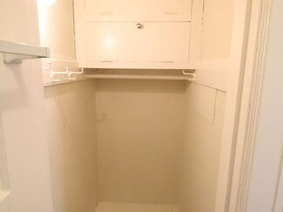4th image of 1020 Bush St APT 3