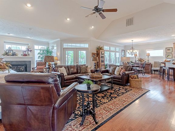 5th image of 2150 Long Cove Cir