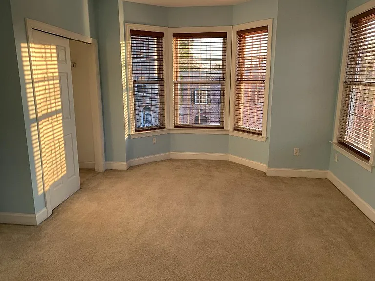 2449 Grays Ferry Ave — Photo 20