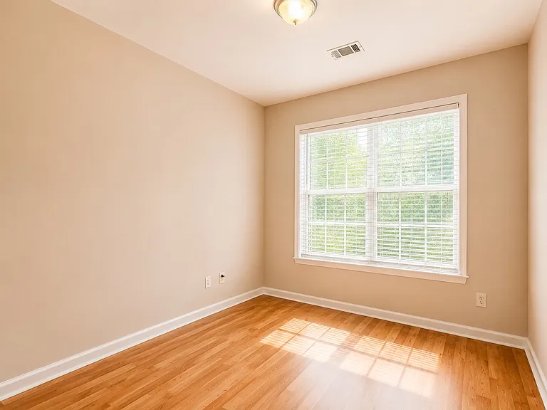 8330 Grenadier Trl — Photo 11
