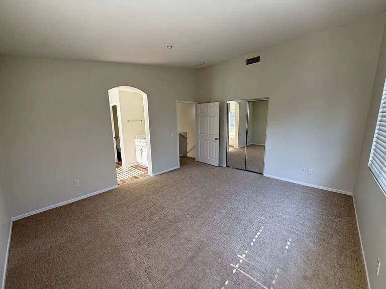 6446 Alexandri Cir — Photo 22