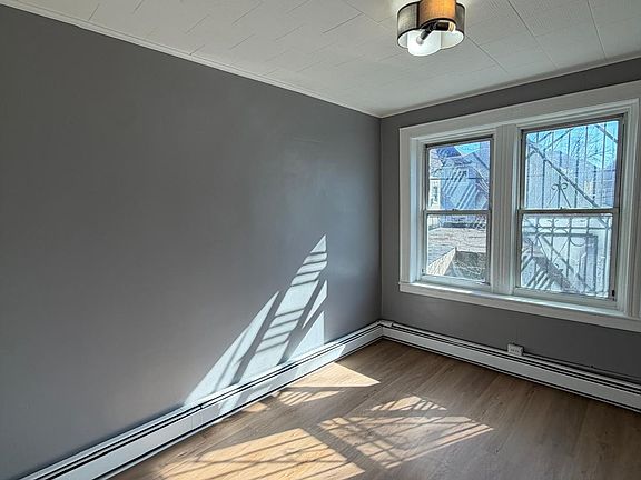 5th image of 723 Highland Ave APT 2