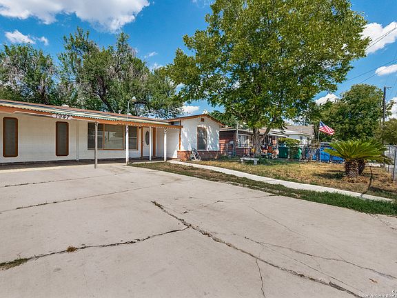 3rd image of 1947 W ASHBY PL
