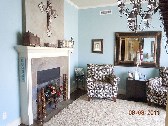 Formal Liv/Dining, WOOD FLS.