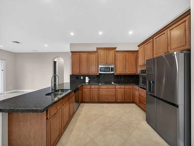 12054 Aviles Circle Palm — Photo 13
