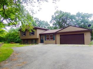 4000 Cat Tail Rd, Delavan, WI 53115