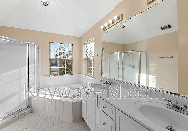 1063 Waltons Pass — Photo 19