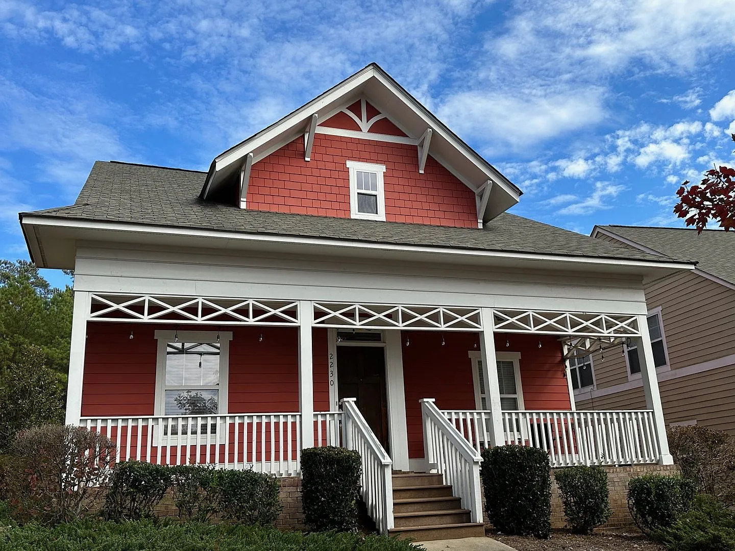 4BR Home in The Retreat South — Photo 2