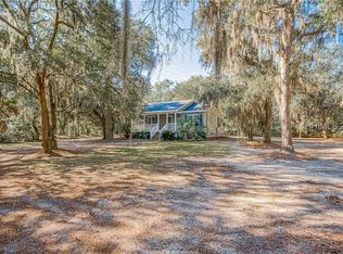 9444 Lands End Ln, Saint Helena Island, SC 29920