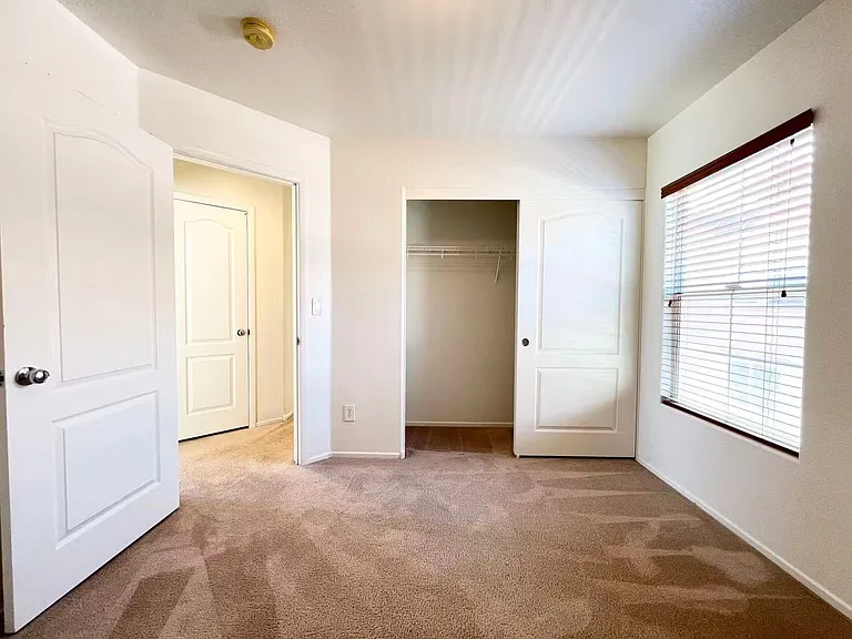 11143 Ranch Valley St — Photo 18