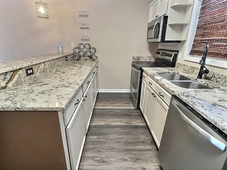 6500 Colonial Dr — Photo 7