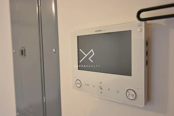 Rented by Yaffa Realty LLC | media 29