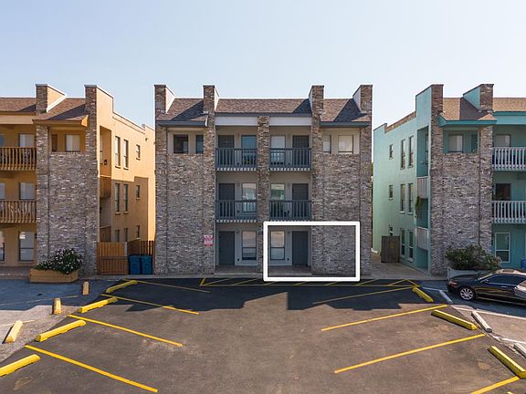 2nd image of 123 E Retama St #102
