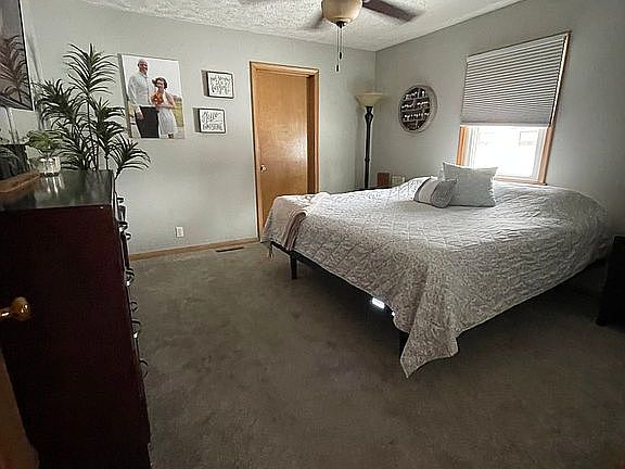 5th image of 611 South St