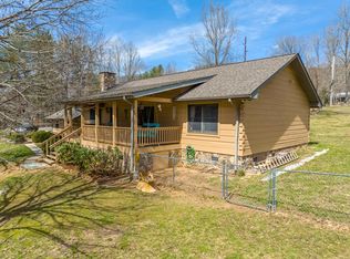 51 Still House Rd, Franklin, NC 28734