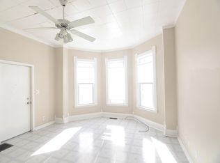 737 17th St APT 2, Rock Island, IL