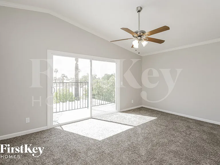 5359 E Elmwood St — Photo 7