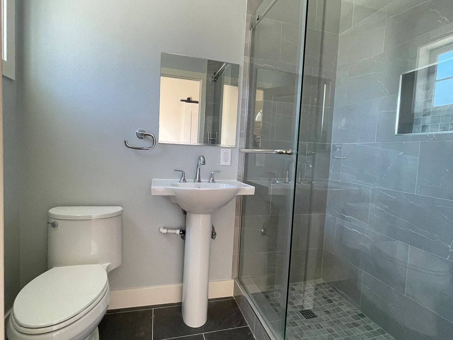 1 bed, 550 sqft, $2,195 — Photo 3