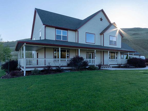 2nd image of 2940 Brushpopper Ln