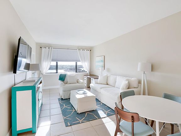 Water views from Living room too