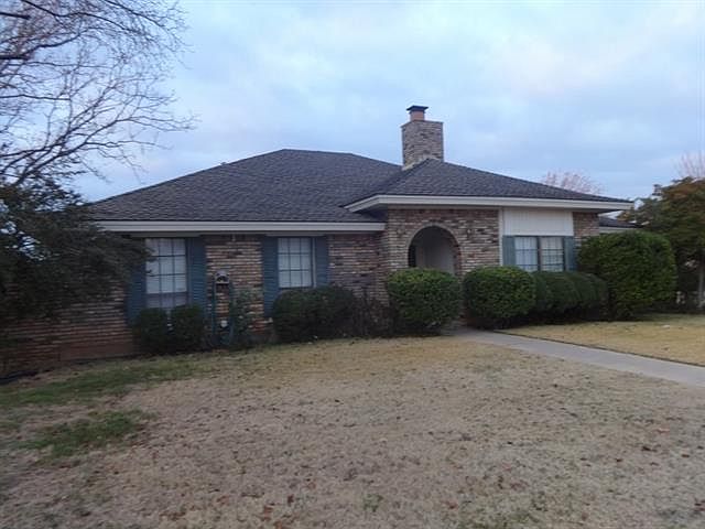 1st image of 3034 Woodway Cir