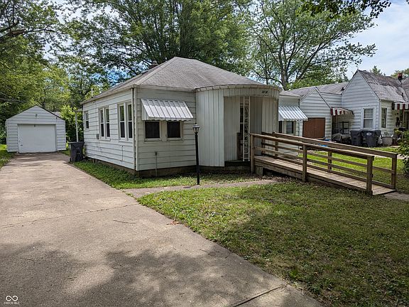 3rd image of 2208 Euclid Dr