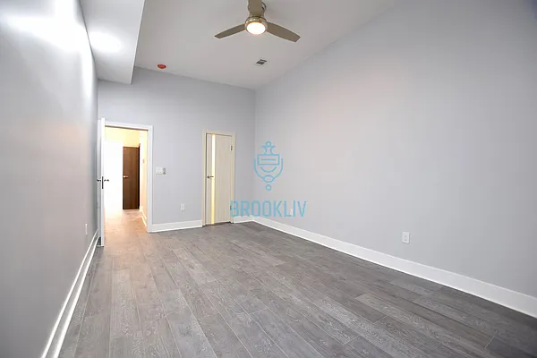 Rented by null | media 26