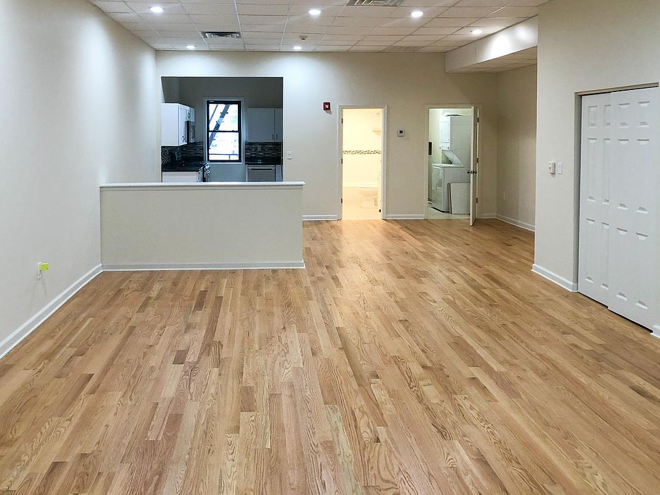 1st image of 194 Market St #200