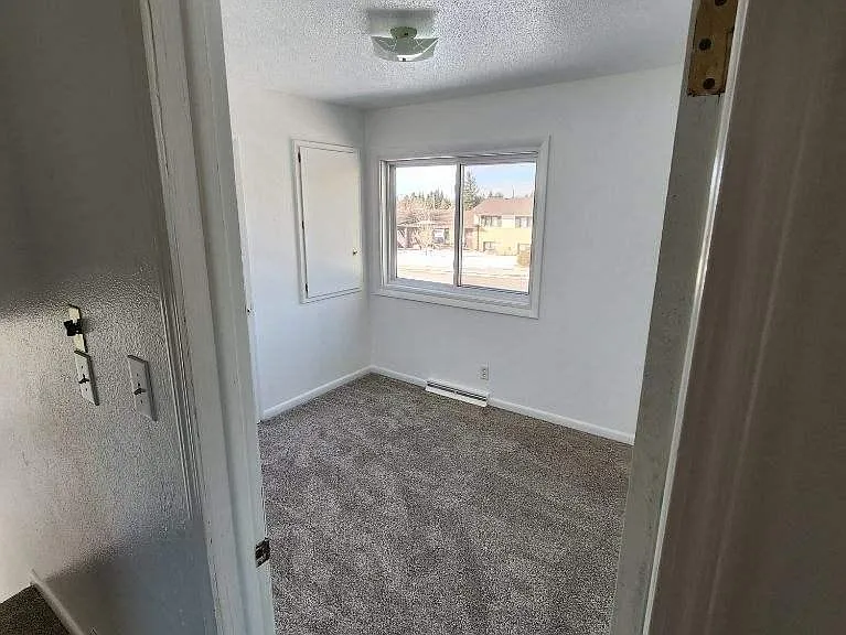 6521 Moreland Ave — Photo 4