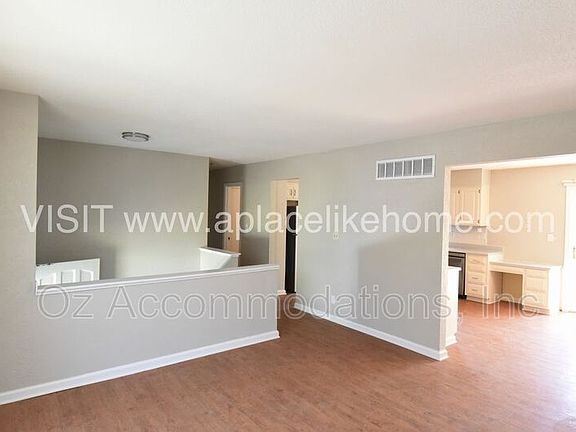 5th image of 1105 W Elm Ter