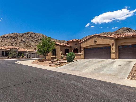 3rd image of 2716 W Wildwood Dr