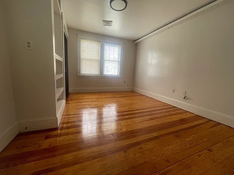 39 Brook St #2 — Photo 20