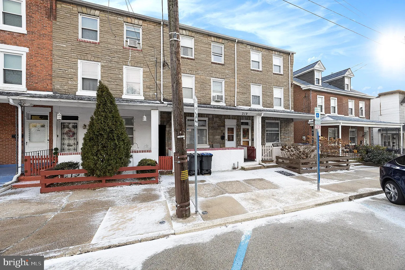 319 Spring Mill Ave photo 1