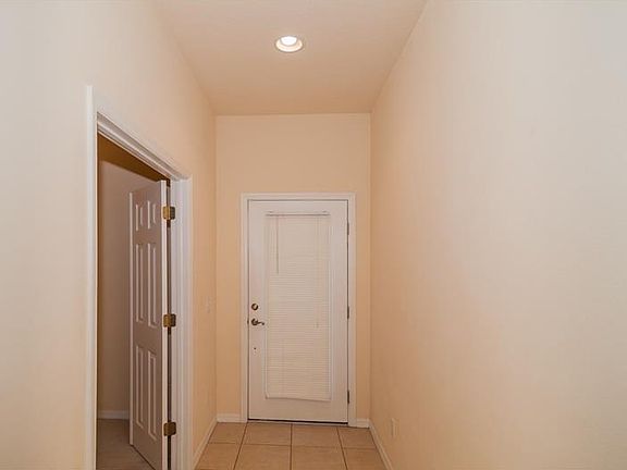 4th image of 1219 S Myrtle Ave