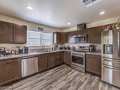 2nd image of 6013 Santa Catalina Ave