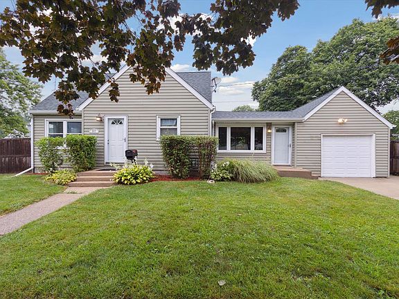 3rd image of 507 Blaine Ave
