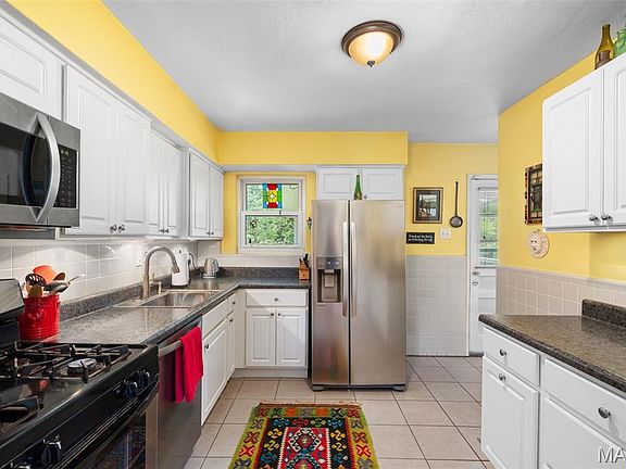 5th image of 2604 Jonathan Dr