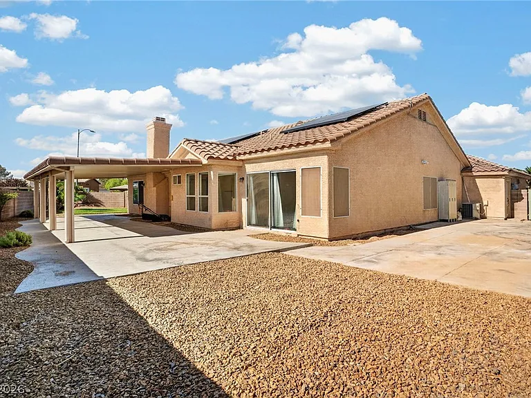 4552 Gonzales Dr — Photo 13