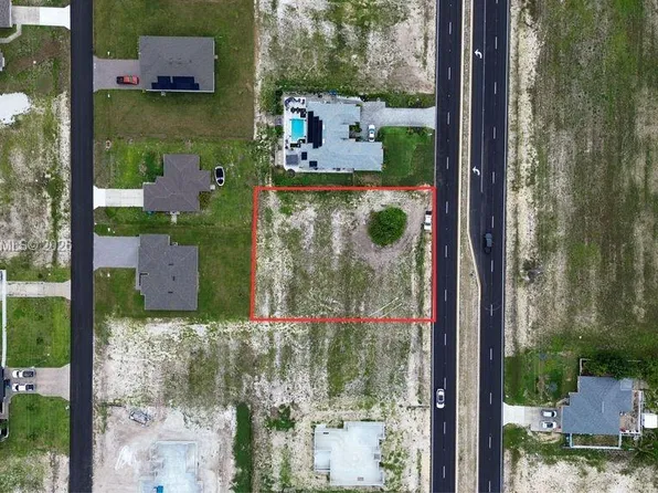 504 Diplomat Pkwy E, Cape Coral, FL 33909